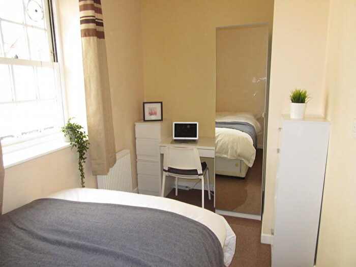 3 Bedroom Terraced House To Rent In West Street, Exeter, EX1