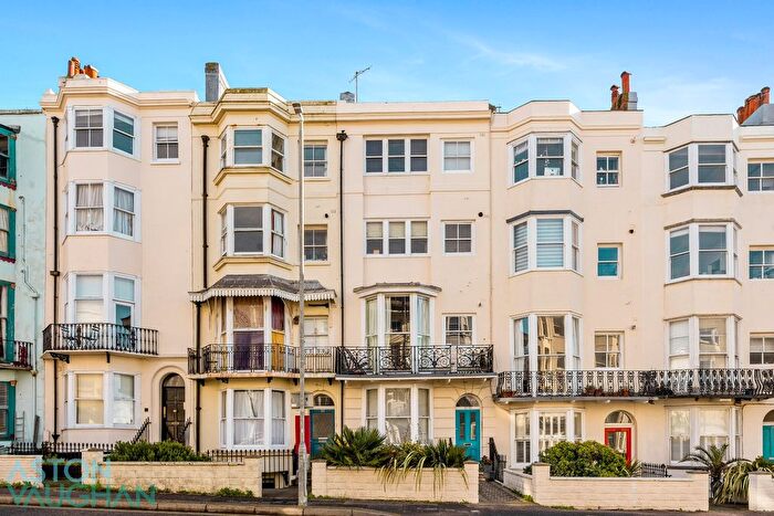 1 Bedroom Flat To Rent In Lower Rock Gardens, Brighton, BN2