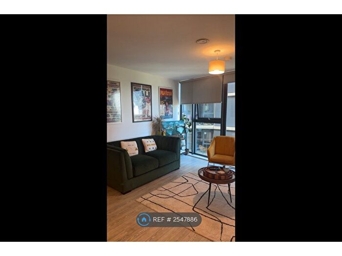 1 Bedroom Flat To Rent In Trentham Street, Manchester, M15