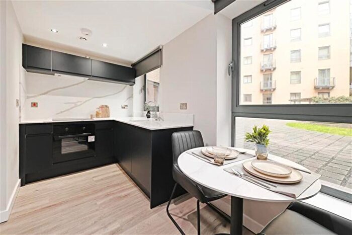 Apartment To Rent In , West One Reflect, City Centre, S1