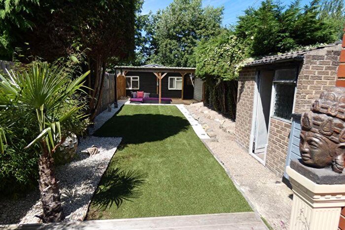 3 Bedroom End Of Terrace House For Sale In Whitworth Terrace, Spennymoor, DL16