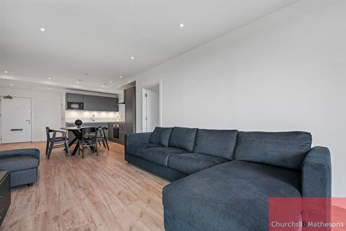 2 Bedroom Flat To Rent In Bakery Walk, Greenford, UB6