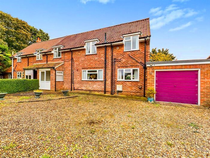 4 Bedroom Semi-Detached House For Sale In Millside, Kilham, Driffield YO25