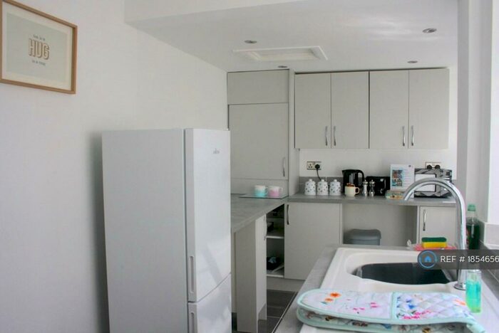 3 Bedroom Terraced House To Rent In The Grove Daisy Road, Birmingham, B16