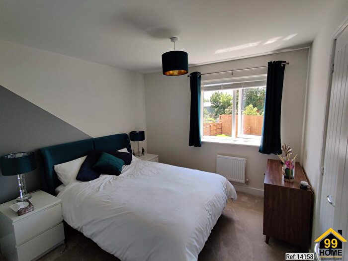 2 Bedroom Semi-Detached House For Sale In Mercer Avenue, Worcester, Worcestershire, WR5