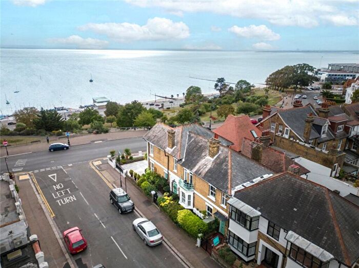 1 Bedroom Apartment To Rent In Westcliff Parade, Westcliff-on-Sea, Essex, SS0