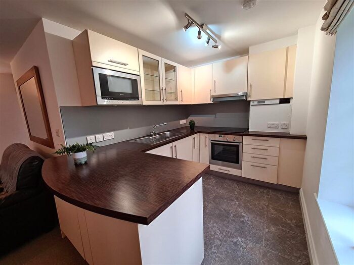 2 Bedroom Flat To Rent In Flat, Old Paper Mill, Ditton Walk, Cambridge, CB5