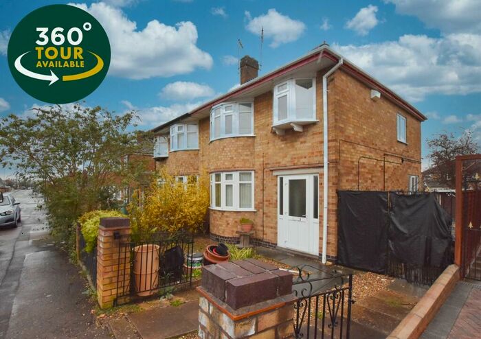 3 Bedroom Semi-Detached House To Rent In Brixham Drive, Wigston, Leicester, LE18