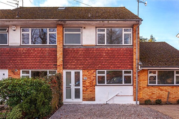 3 Bedroom Terraced House For Sale In Deanfield Avenue, Henley-On-Thames, Oxfordshire, RG9