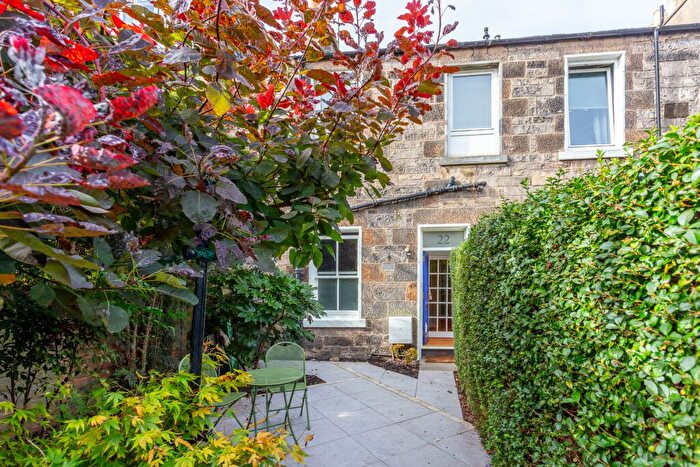 2 Bedroom Flat For Sale In Beechwood Terrace, Edinburgh, EH6