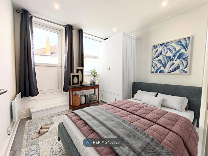 1 Bedroom Flat To Rent In East Finchley, London, N2