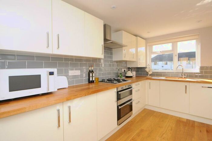 2 Bedroom Semi-Detached House To Rent In Marston Road, Marston, OX3