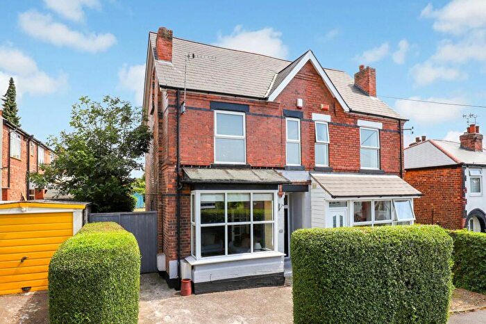 3 Bedroom Semi-Detached House For Sale In Whittingham Road, Nottingham, NG3
