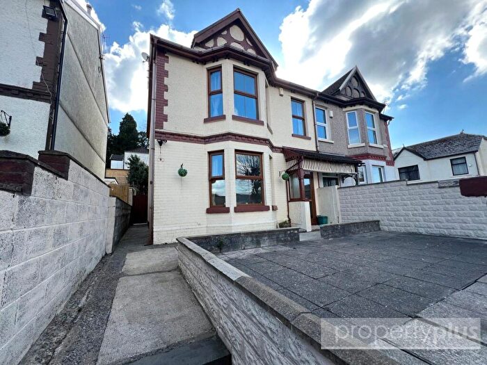 5 Bedroom Semi-Detached House For Sale In Vicarage Road, Tonypandy, Rhondda Cynon Taff, CF40