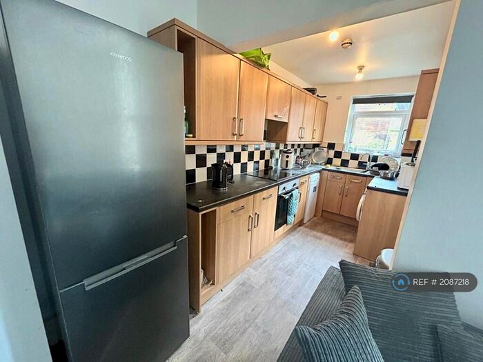 4 Bedroom Terraced House To Rent In Shoreham Street, Sheffield, S2