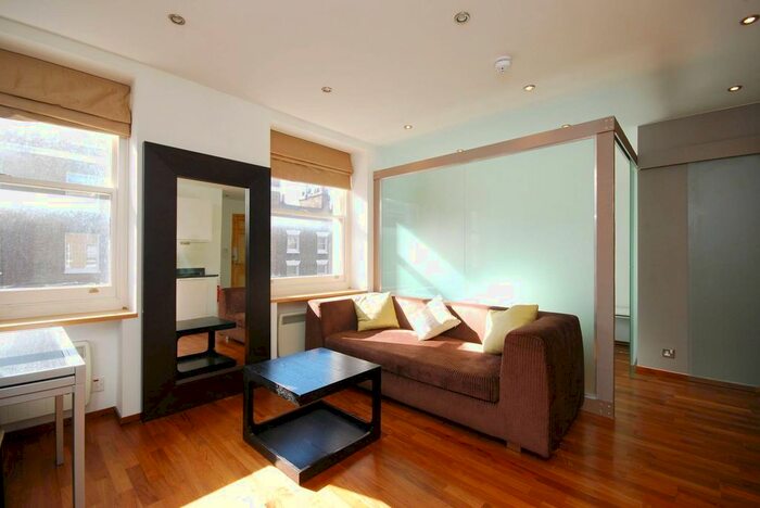 1 Bedroom Flat To Rent In Upper Berkeley Street, Marylebone, London, W1H