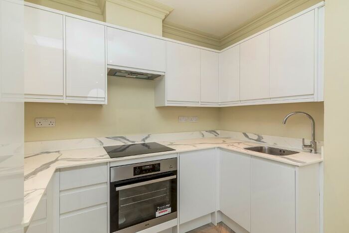 2 Bedroom Apartment To Rent In Denmark Terrace, Brighton, BN1