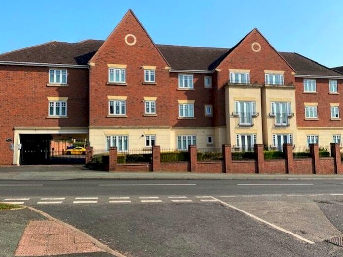 1 Bedroom Flat To Rent In Bewick Court, Compton, Wolverhampton, WV6