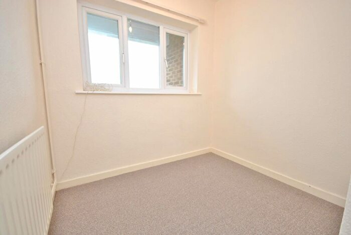 2 Bedroom Apartment To Rent In Willow Court, Stowe Avenue, West Bridgford, Nottingham, NG2