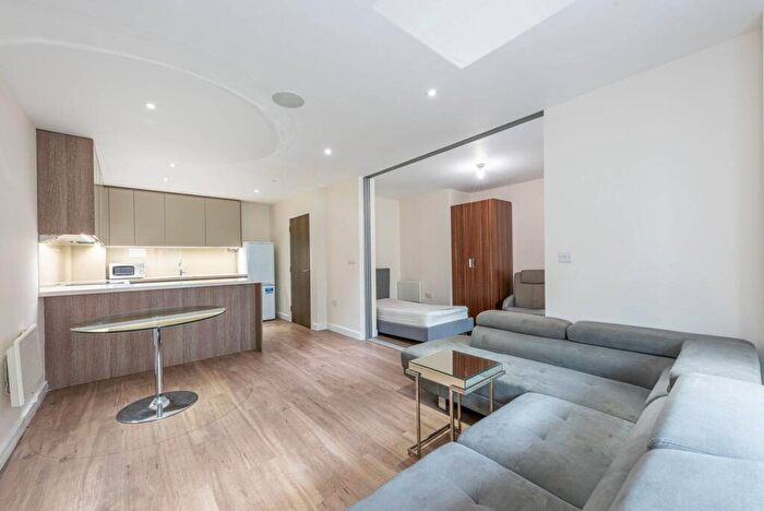 2 Bedroom Flat For Sale In Aerodrome Road, Colindale, London, NW9