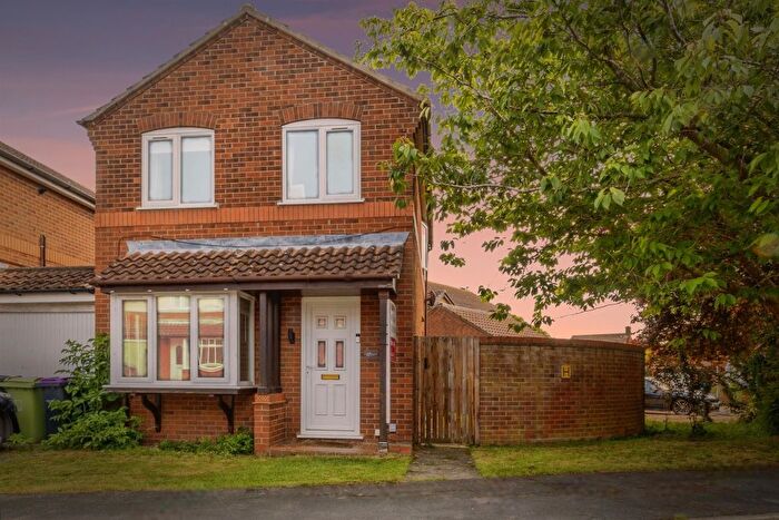 3 Bedroom Link Detached House For Sale In Windsor Close, Sudbrooke, Lincoln, LN2