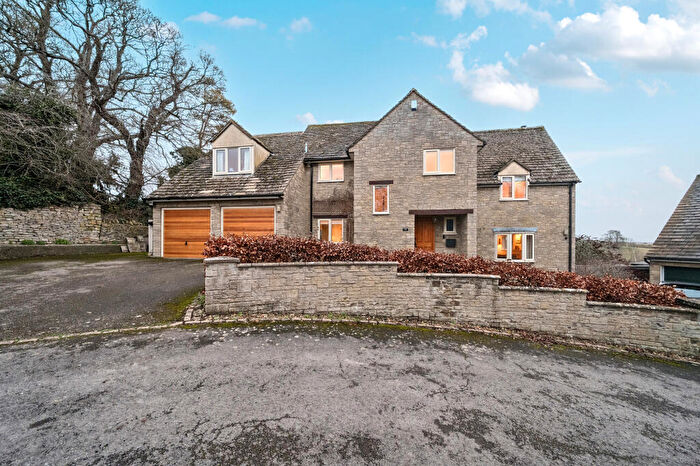 5 Bedroom House For Sale In Walnut Close, Woodstock, OX20