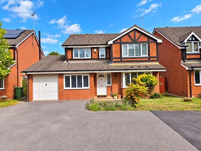 5 Bedroom Detached House For Sale In Fyfield Close, Whiteley, Fareham, PO15