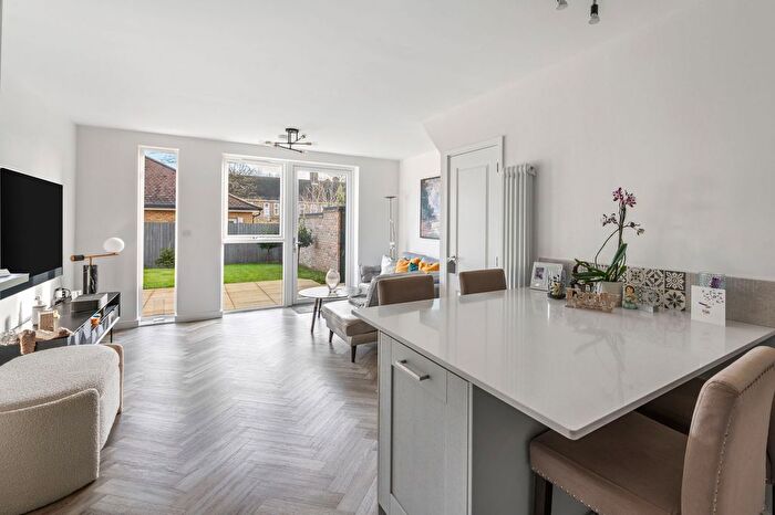 3 Bedroom Detached House For Sale In Peregrine Drive, Great Warley, Brentwood, CM13