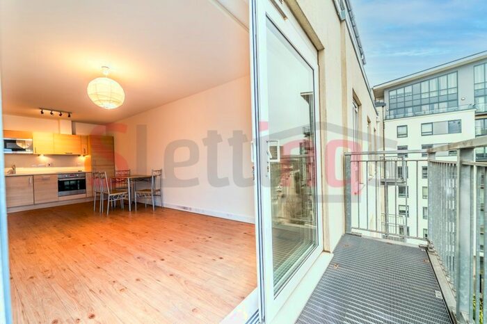 1 Bedroom Flat To Rent In Heritage Avenue, London, NW9