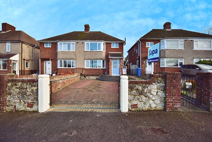 3 Bedroom Semi-Detached House For Sale In Johnson Road, Sittingbourne, ME10