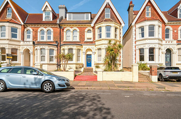 2 Bedroom Flat To Rent In Wilbury Avenue, Hove, East Sussex, BN3