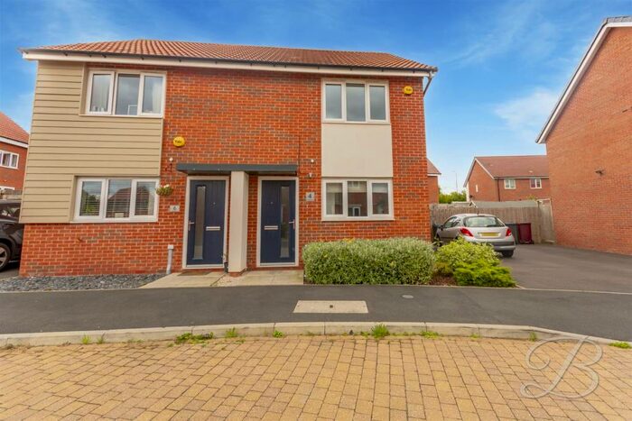 2 Bedroom Semi-Detached House To Rent In Orchid Grove, Shirebrook, Mansfield, NG20