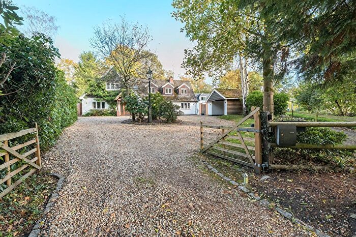 4 Bedroom Detached House For Sale In Wick Hill Lane, Finchampstead, RG40