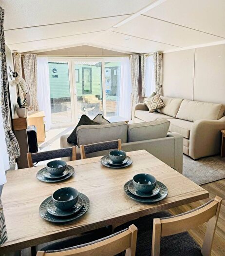 2 Bedroom Park Home For Sale In Eyemouth Road, Coldingham, Eyemouth, TD14