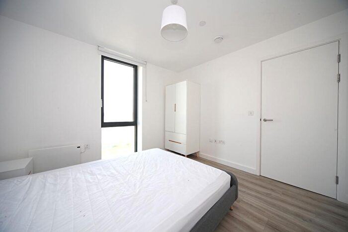2 Bedroom Apartment To Rent In Viva Court, Kimpton Road, Luton, LU2