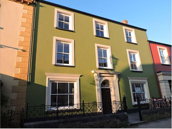 2 Bedroom Apartment To Rent In High Street, Narberth, SA67