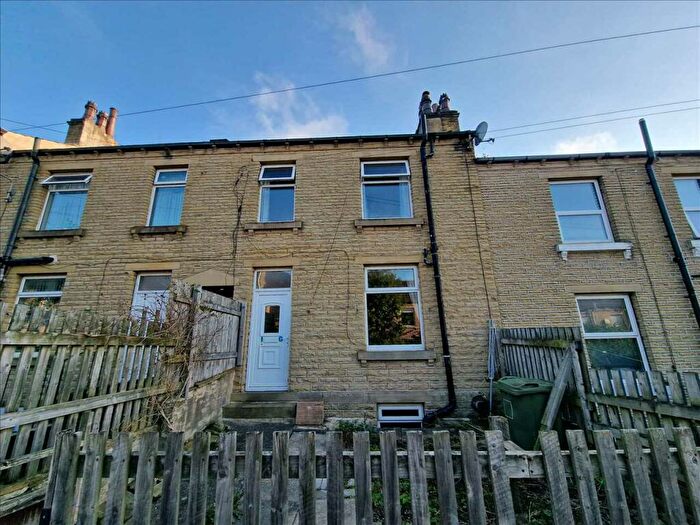 2 Bedroom Terraced House To Rent In Clough Road, Birkby, Huddersfield, HD2