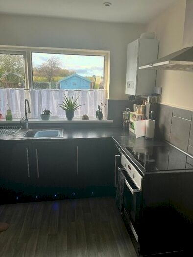 2 Bedroom Bungalow To Rent In Vine Close, Ramsgate, CT11