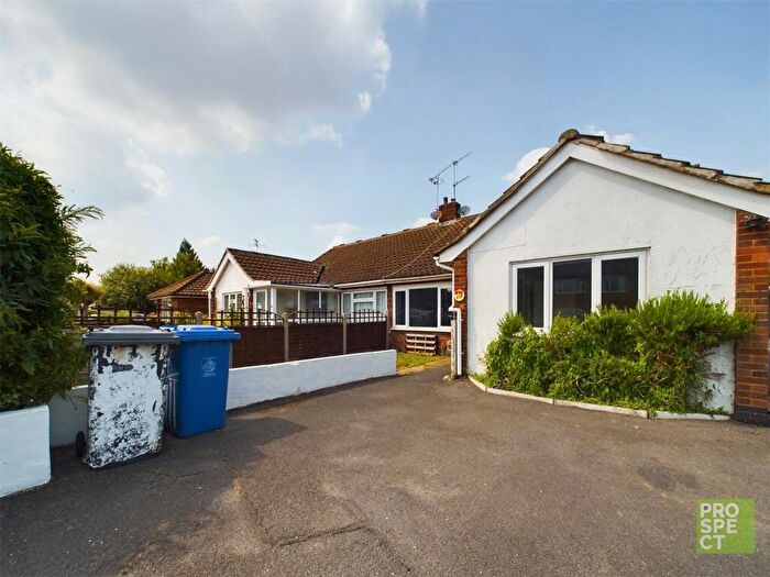 3 Bedroom Bungalow To Rent In Brunel Road, Maidenhead, Berkshire, SL6