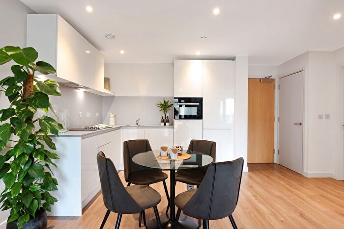 1 Bedroom Flat To Rent In The Lansdowne, Hagley Road, Birmingham, B16