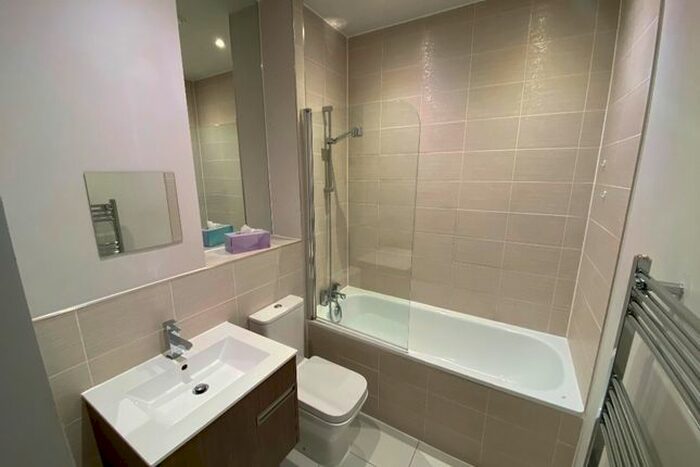 2 Bedroom Flat To Rent In Edmund Street, City Centre, Liverpool, L3