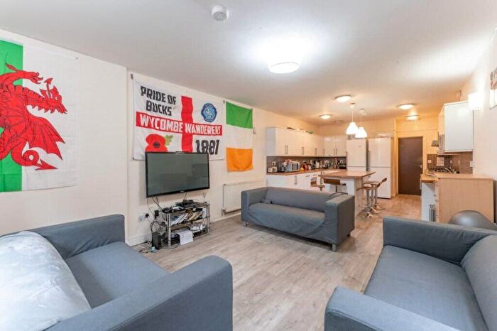 8 Bedroom Terraced House To Rent In Tiverton Road, Selly Oak, Birmingham, B29