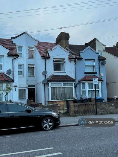 1 Bedroom Flat To Rent In Top, Thornton Heath, CR7