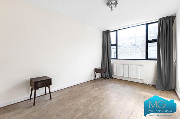 2 Bedroom Apartment For Sale In Heath Street, Hampstead, London, NW3
