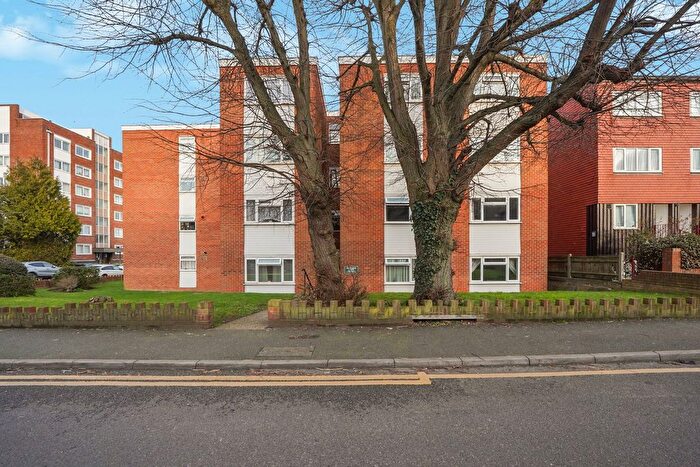 1 Bedroom Flat For Sale In Clarendon Road, Wallington, SM6