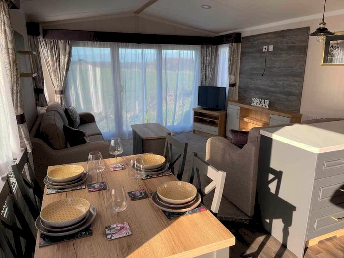 2 Bedroom Caravan For Sale In Lufflands, Sutcombe, EX22