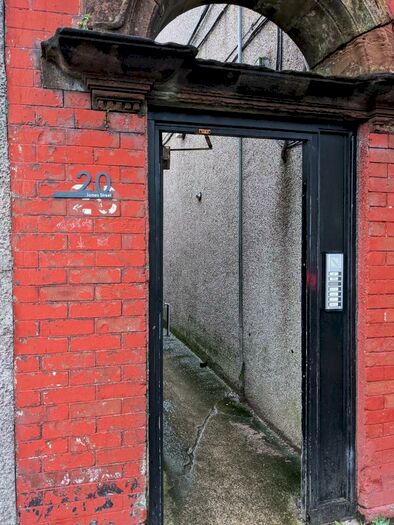 2 Bedroom Flat To Rent In James Street, Helensburgh, Dunbartonshire, G84