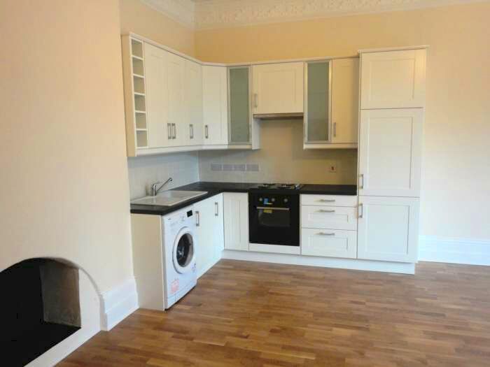 1 Bedroom Flat To Rent In Wokingham Road, Reading, RG6