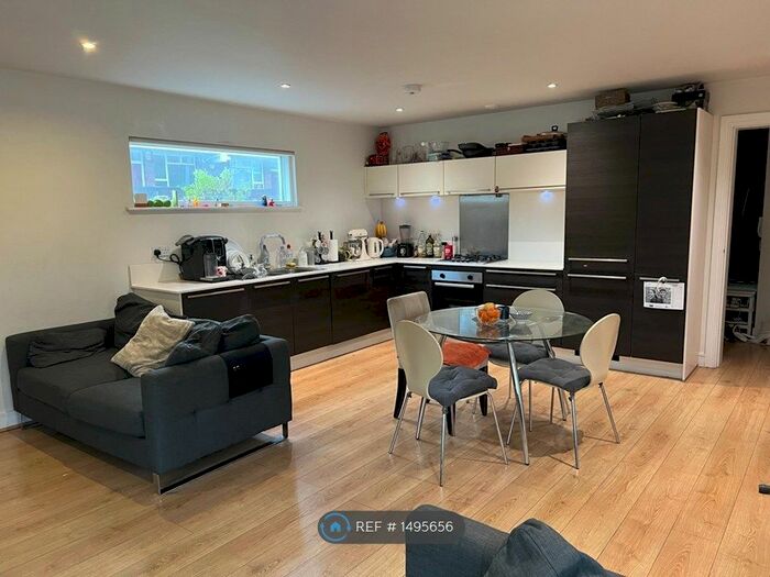 2 Bedroom Flat To Rent In Cube Apartments, London, SW11