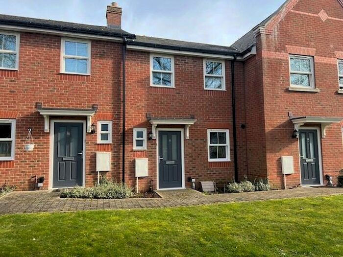 2 Bedroom Terraced House To Rent In Kings Park, OX26